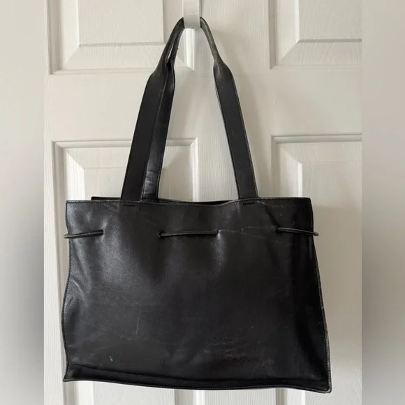 Vintage Gucci Purse, Black, Double Strap, inside zip pocket used - Picture 2 of 10